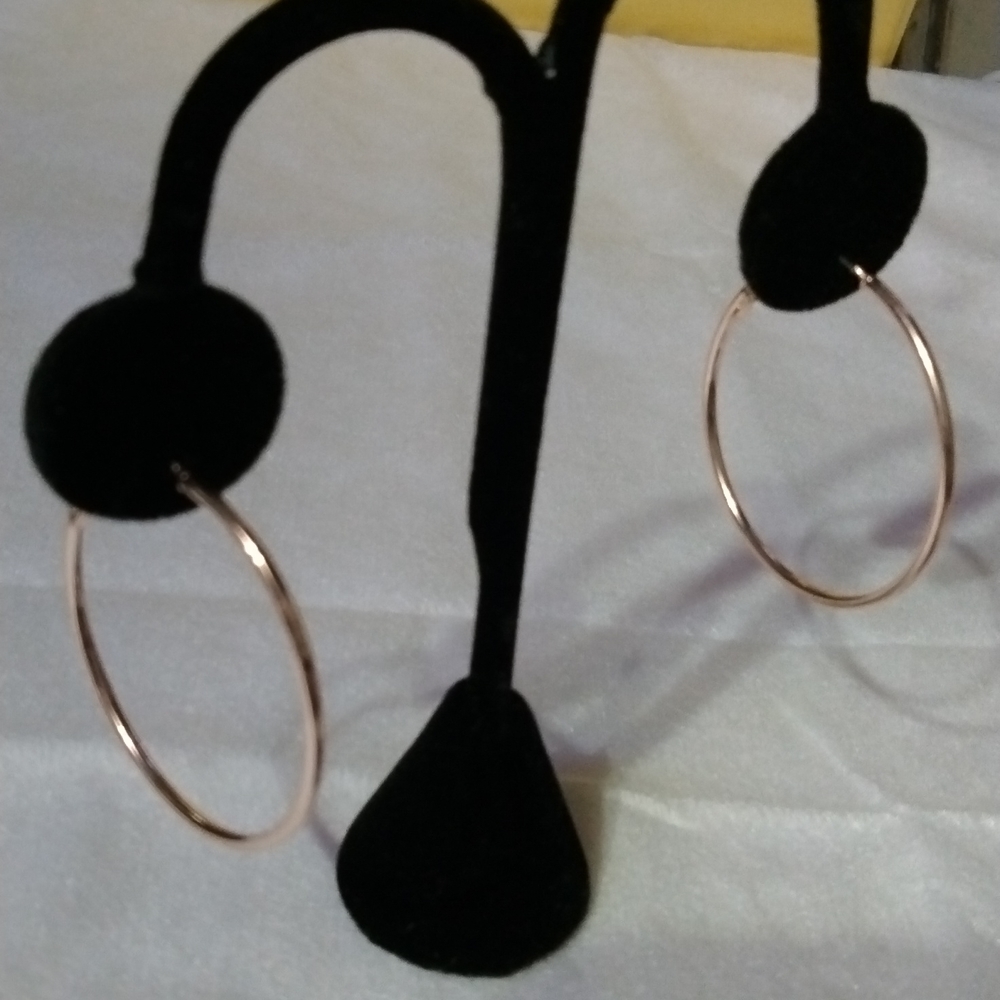 Rose Gold tone hoop earrings pierced NWT (sku 164) - Picture 2 of 4
